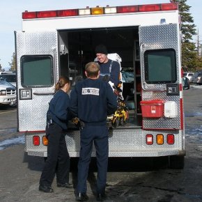 How to Begin a Professional Career as an EMT