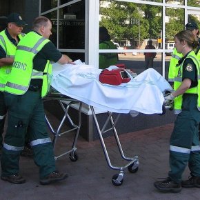 How to Begin a Professional Career as a Paramedic